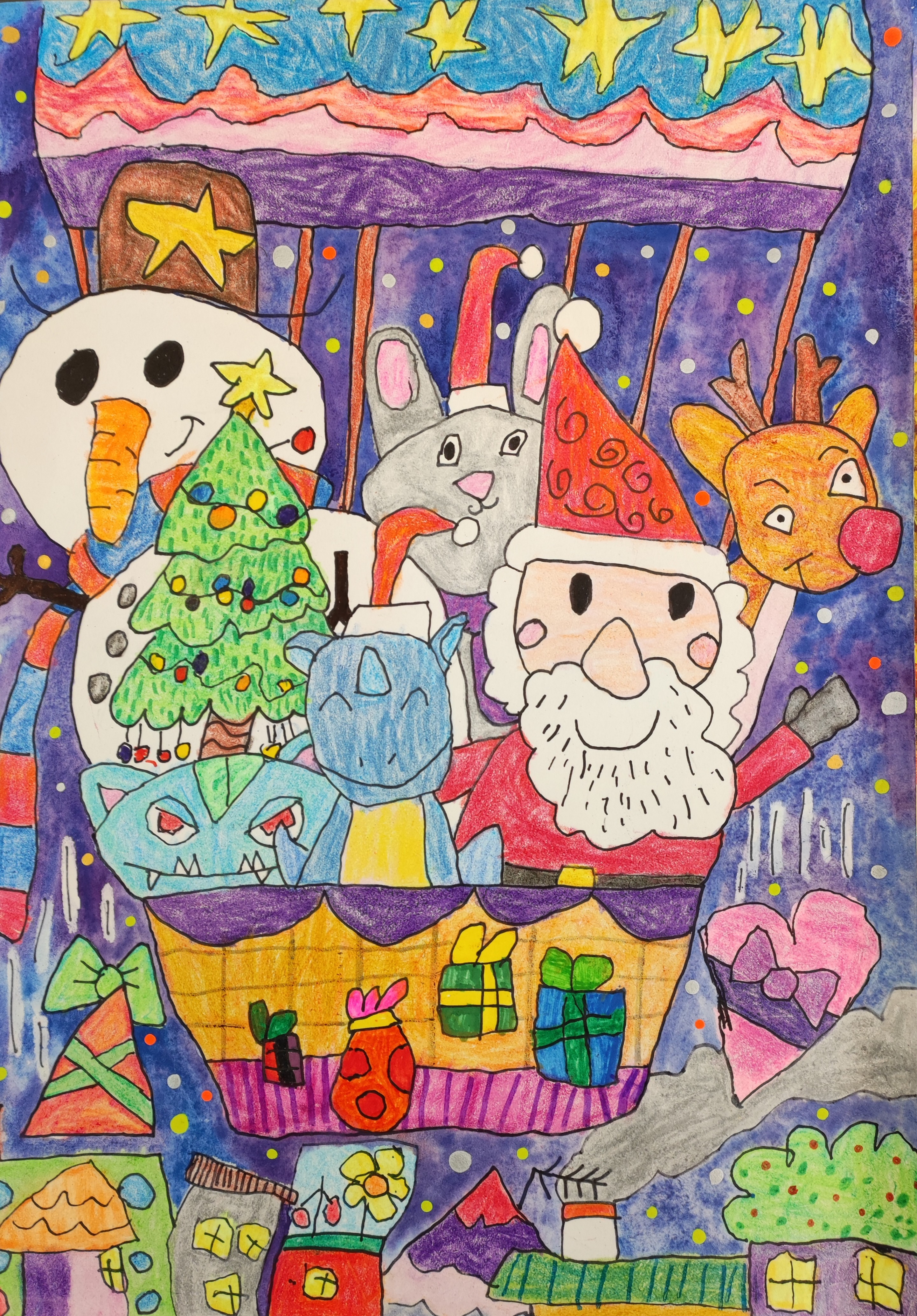 <div>繽紛聖誕-初小組-季軍-蔡樂珩</div>
<div>構圖設計豐富，色彩多元，聖誕老人帶著一眾小精靈，在熱氣球上派聖誕禮物，點子有趣有創意。</div>