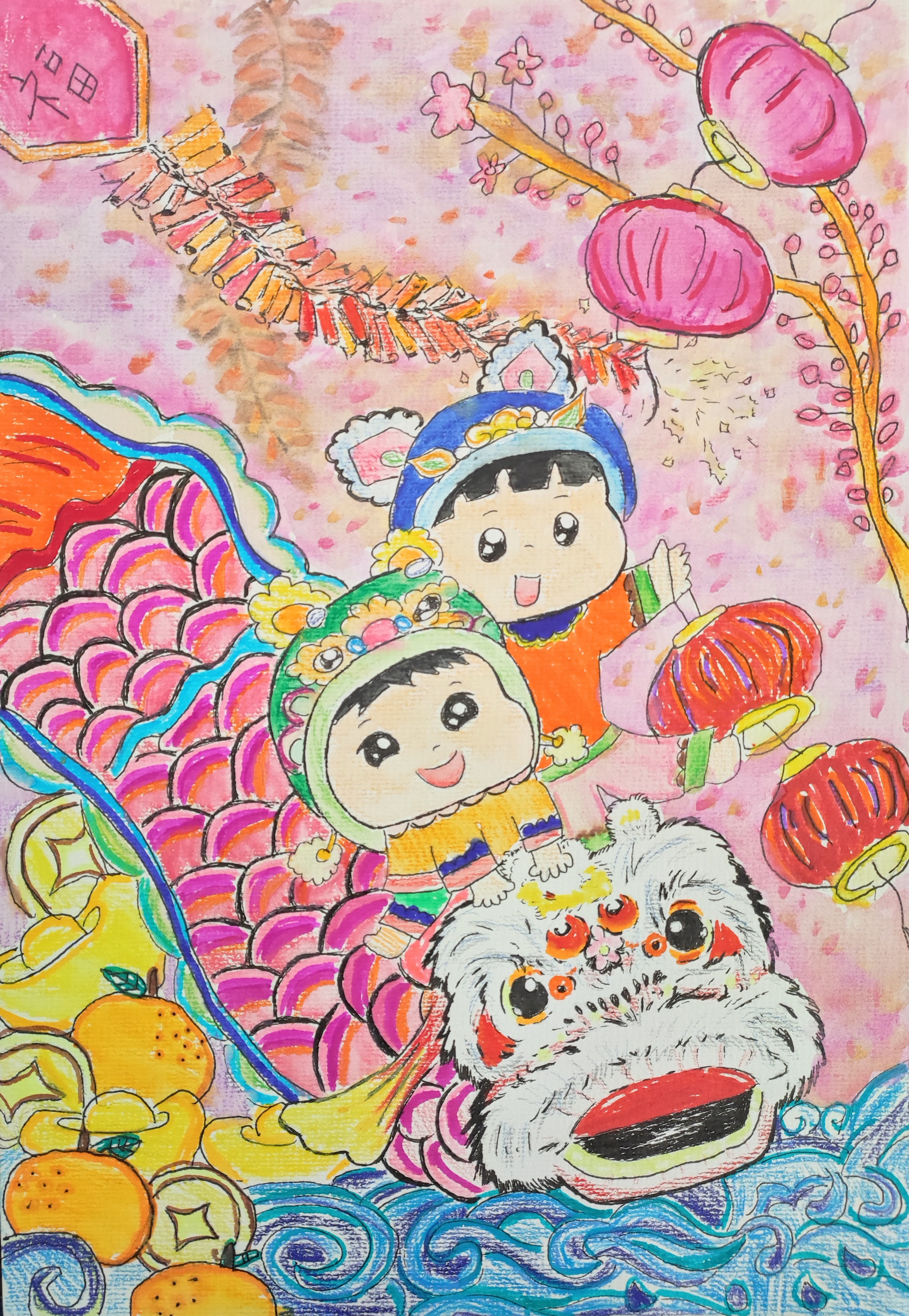 <div>熱鬧新年-初小組-亞軍-吳禹逸</div>
<div>作品中兩小孩坐着舞獅在空中飛翔的構圖極具動感，角色的頭飾設計十分可愛，整體用色簡潔令讀者看落很舒服。</div>